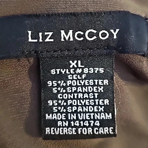 Liz McCoy Olive Green and Black Blouse with Ruffled front - Picture 4 of 5